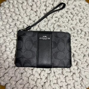 COACH Wristlet In Signature Canvas